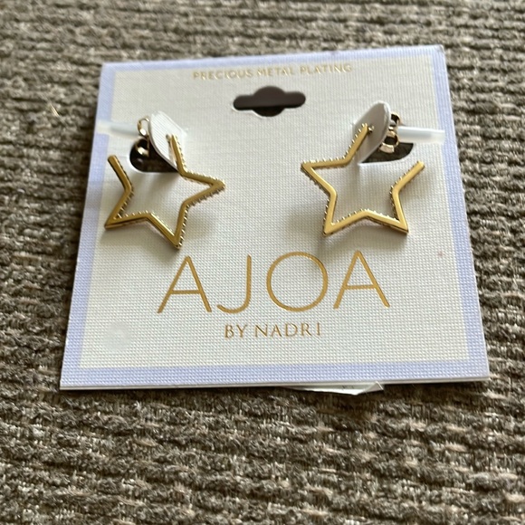 Star Earrings - Picture 1 of 5